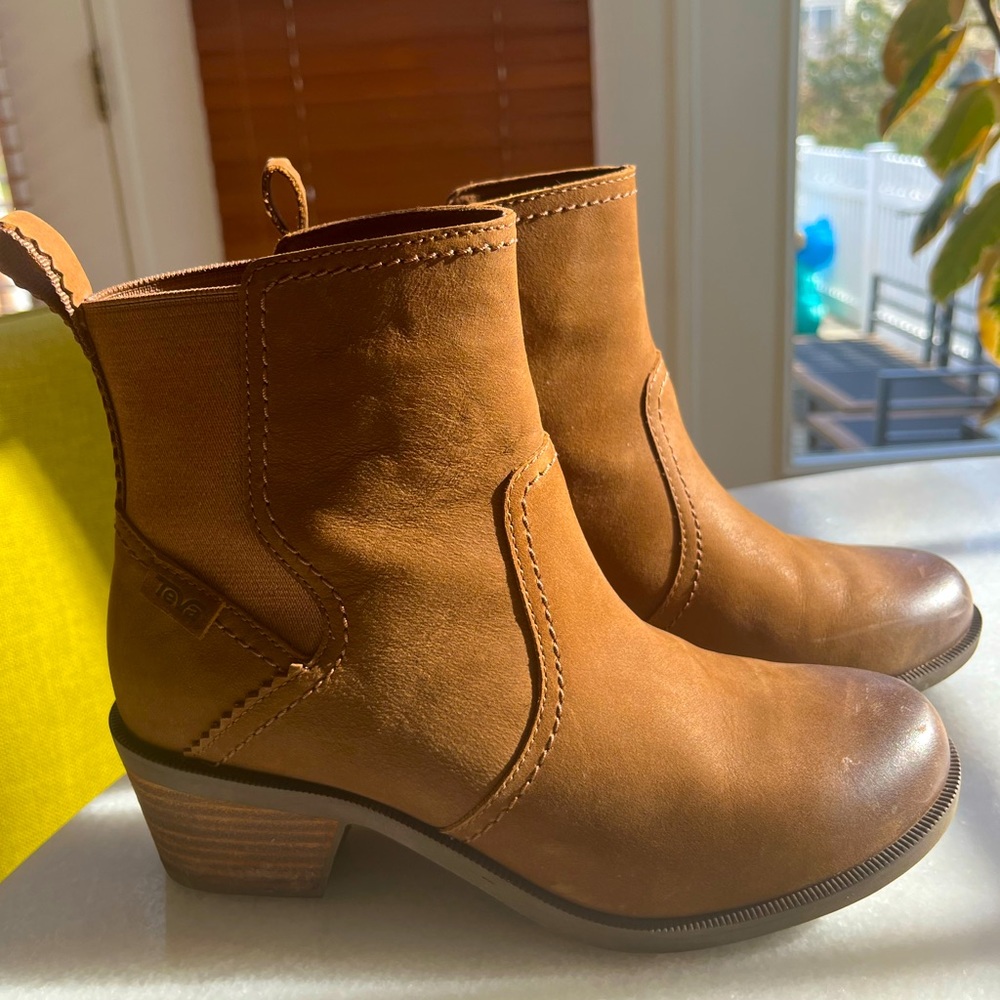 Teva boots
